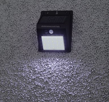 Б0044244 ERAFS064-04 ЭРА Фасадный светильник с датчиком движения, на солнечной батарее, 20LED, 60 lm (64/1152)  - фотография 3